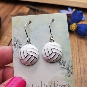 Elegant White Silver Earrings